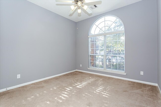 Building Photo - 14322 Baron Creek Ln