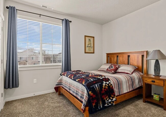Building Photo - 7353 N Lucy Rose Ln