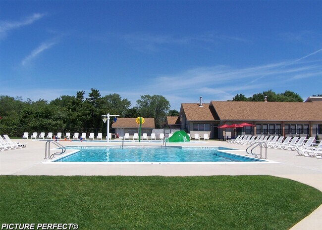 Building Photo - 23 Kiowa Ct