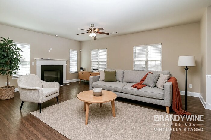 Building Photo - 196 Leland Ln