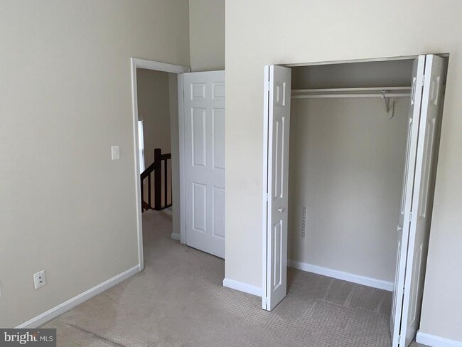 Building Photo - 1569 Templeton Pl