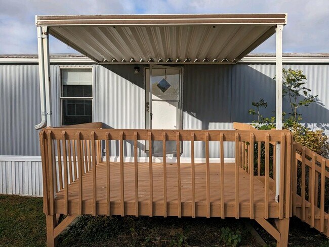 Building Photo - 51 Cushion Pl