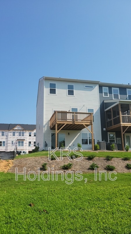 Building Photo - 841 Parc Townes Dr