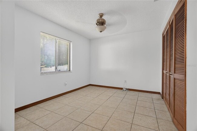 Building Photo - 4059 Waterview Loop
