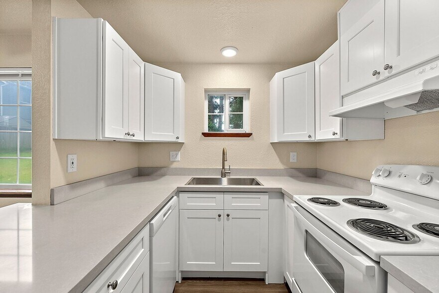 Primary Photo - Firwood Grove Apartment LLC