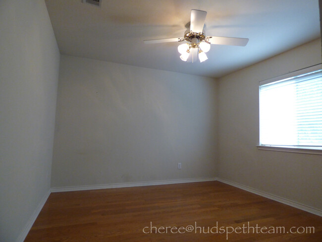 Bedroom - 2402 Crockett Ct