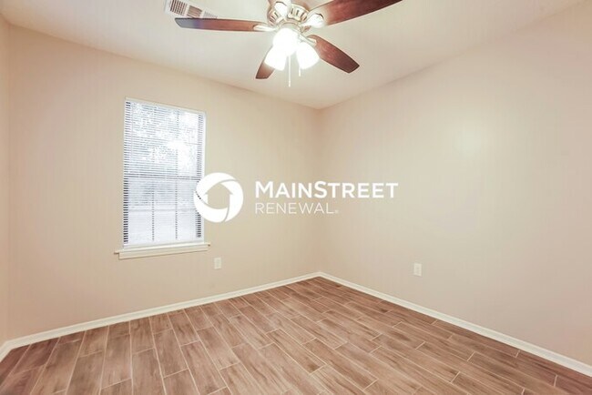 Building Photo - 3 Bedroom Pet-Friendly Home in Horn Lake, MS with Main Street Renewal