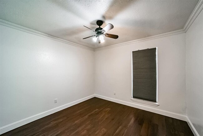 Building Photo - 8131 Split Oak Dr