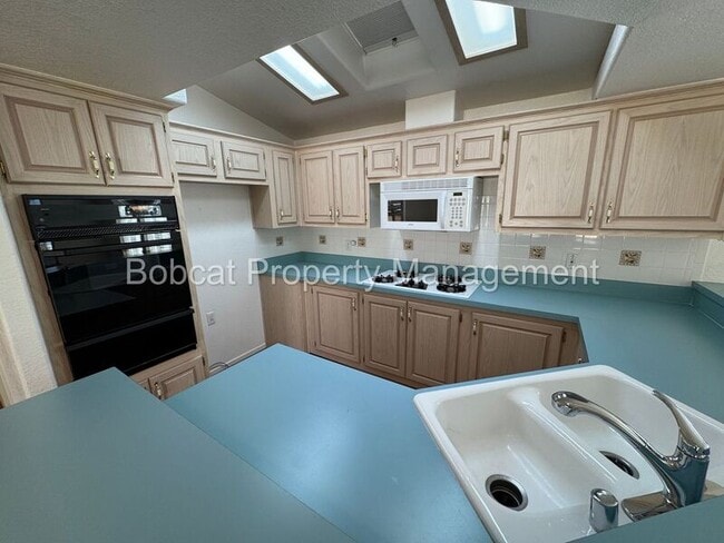 Building Photo - 1129 Gambrel Dr