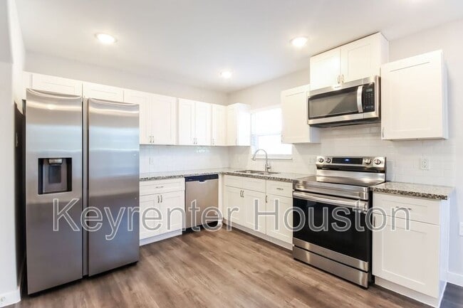 Building Photo - 7934 Way St