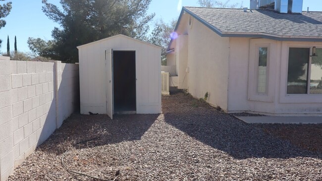 Building Photo - In ground Pool