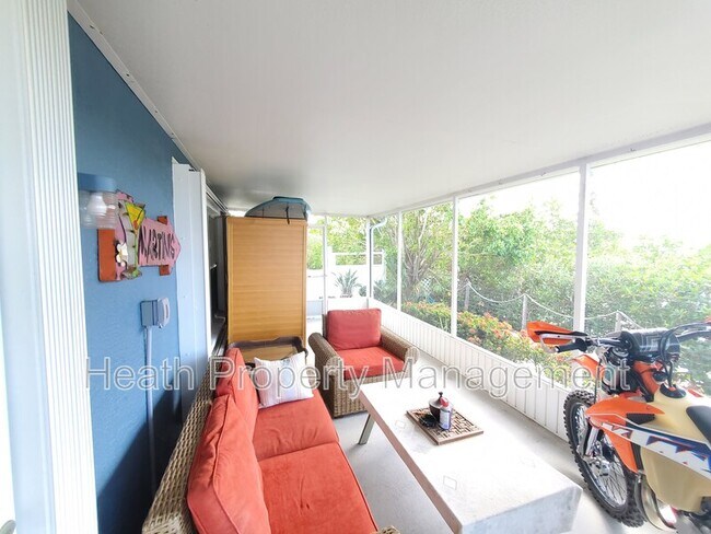Building Photo - 308 Lookout Dr