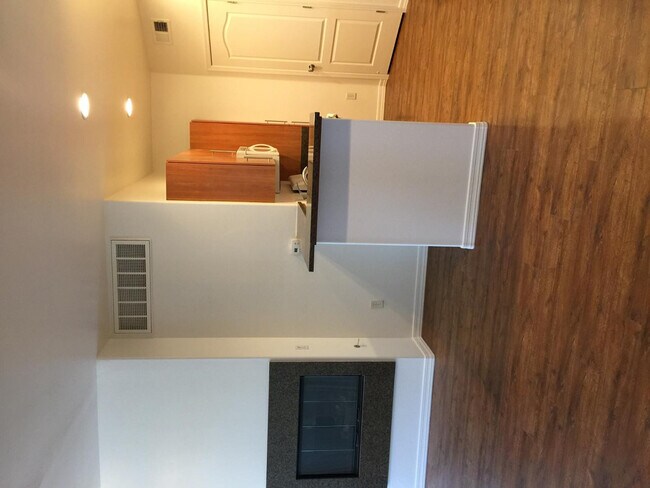 Building Photo - 6900 E Princess Dr