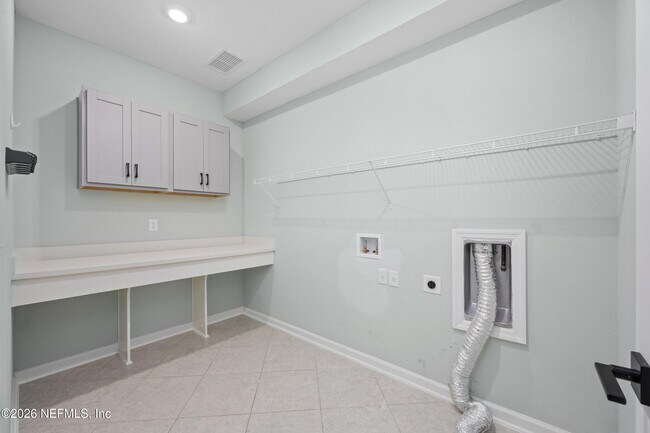 Building Photo - 812 Windley Dr