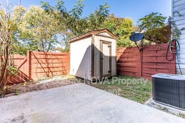 Building Photo - 1438 Cottonwood Ct