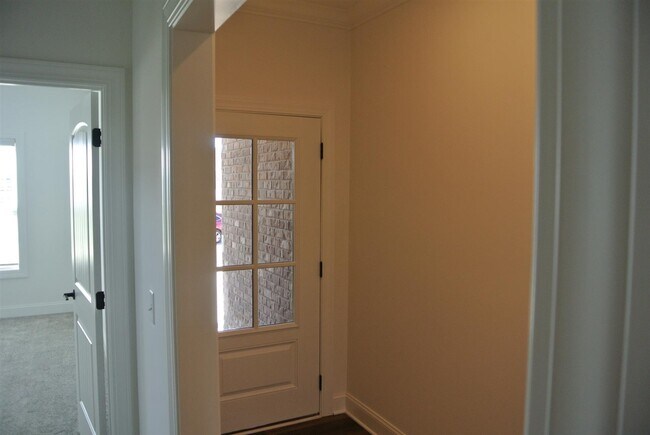 Building Photo - 388 Olympia Ct