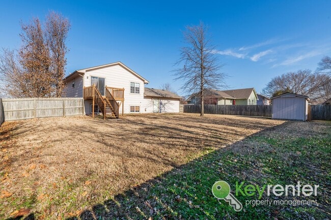 Building Photo - Beautifully Updated 3-Bedroom Bi-Level Home Near Wichita – Cul-de-Sac Location