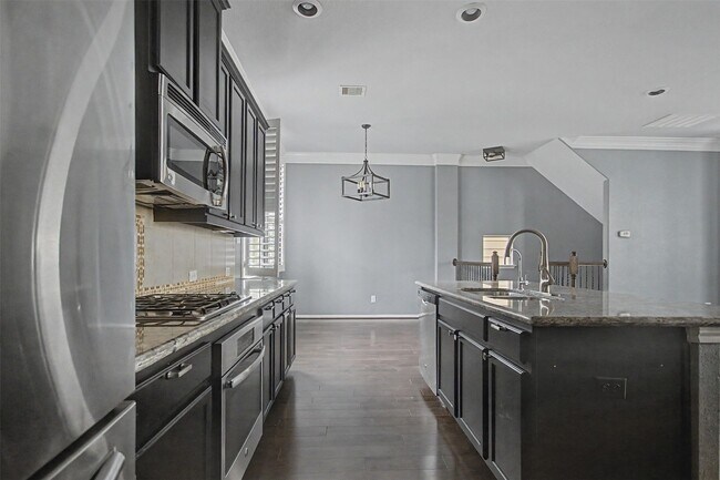 Building Photo - 6363 Fairdale Ln