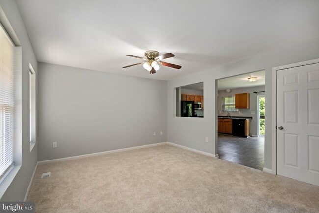 Building Photo - 430 Cedar Creek Dr
