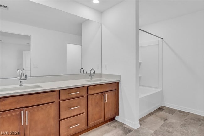 Building Photo - 5772 Avondale Rise Wy