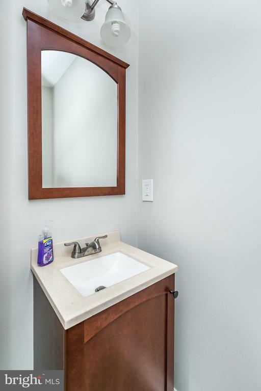 Building Photo - 1315 Webster St