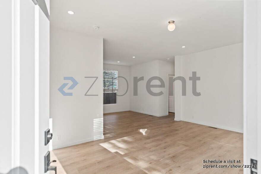 Building Photo - 1133 Lovell Ave