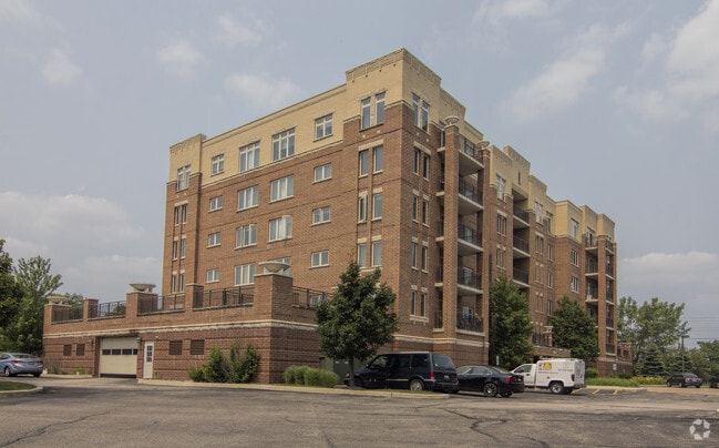Building Photo - Park Place Condominiums I