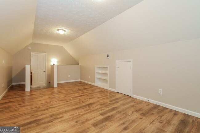 Building Photo - 208 Pebble Creek Dr