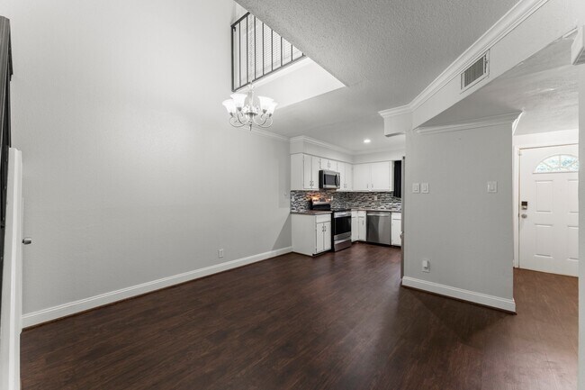 Building Photo - 14515 Wunderlich Dr