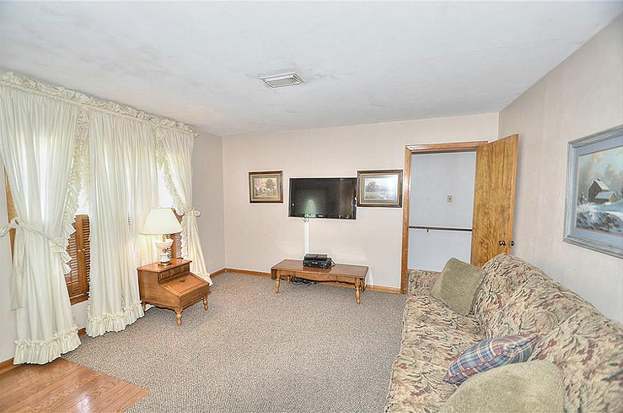 Building Photo - 206 Pecan Dr