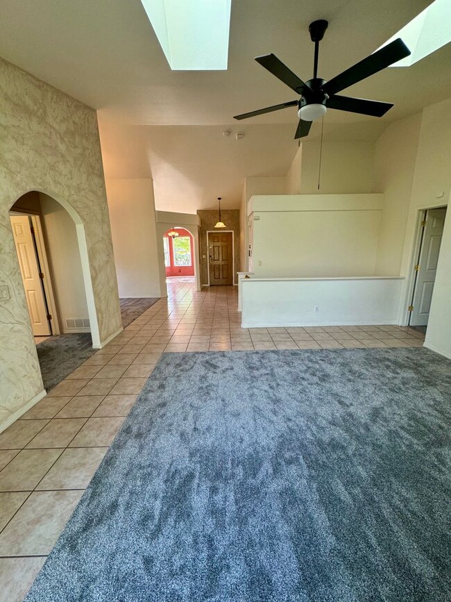 Building Photo - Ranch Style home in Cheyenne Meadows