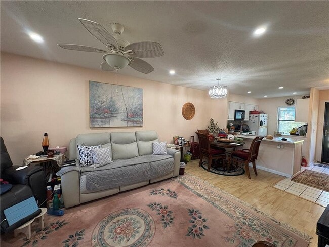 Building Photo - 1606 Flint Dr W