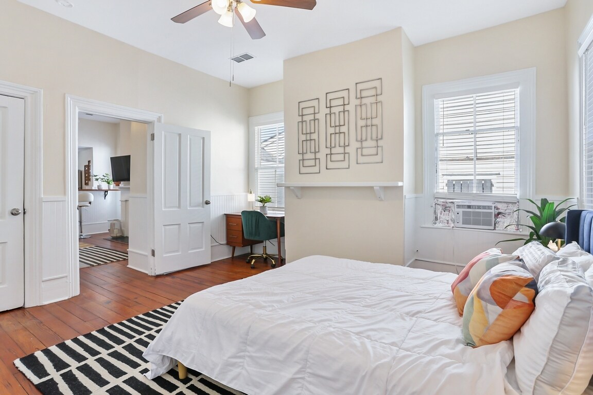 Building Photo - 303 W Park Ave