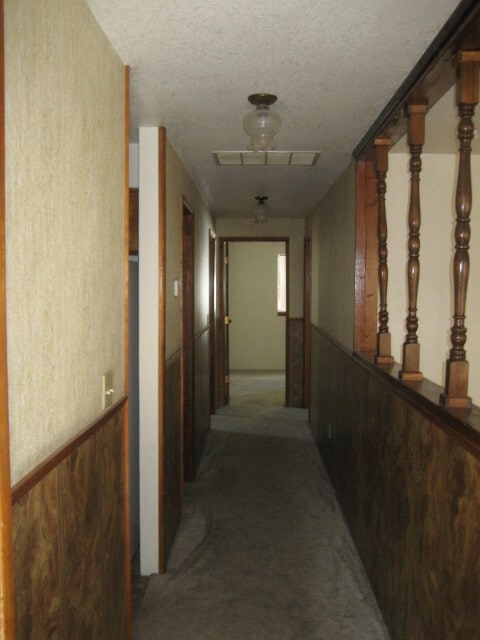 Building Photo - ~Centrally Located 3 Bedroom Home~