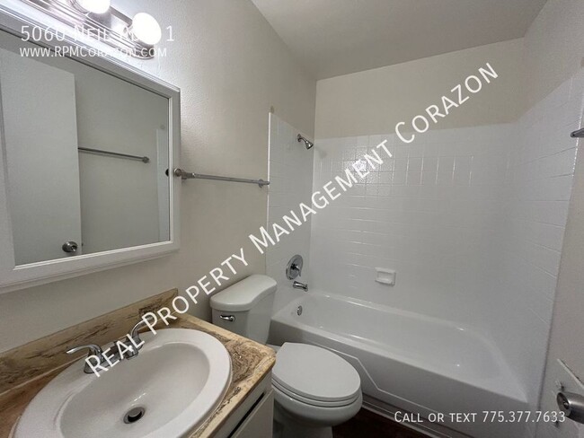 Building Photo - Spring special! $500 off for approved appl...