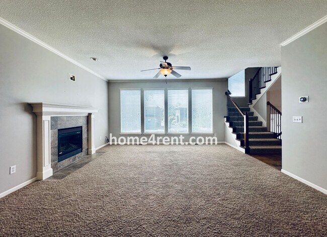 Building Photo - Gorgeous Olathe, 5 BR Home w/ Wood floors,...