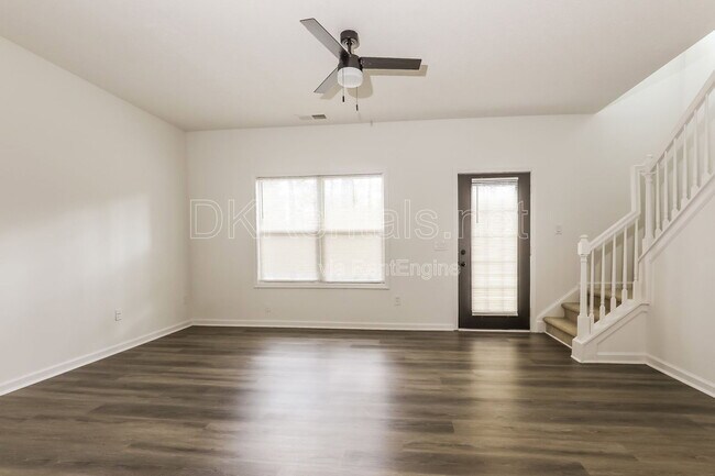 Building Photo - 2555 Flat Shoals Rd