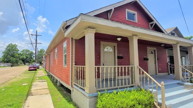 Primary Photo - 2600 Annette St