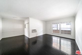 Building Photo - 1051 S Holt Ave