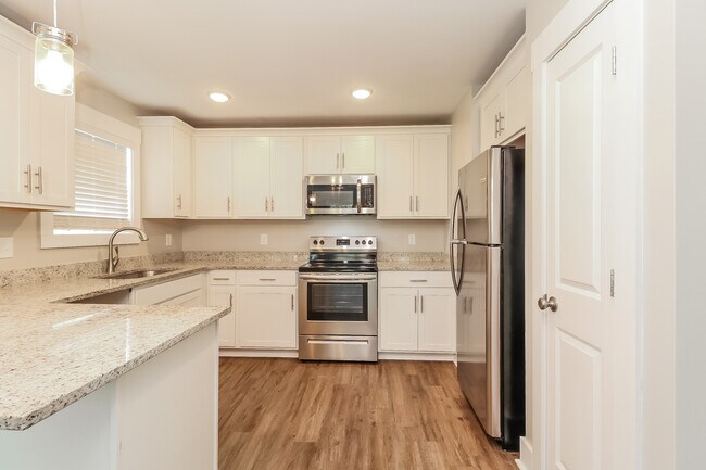 Building Photo - 913 N Boyce St