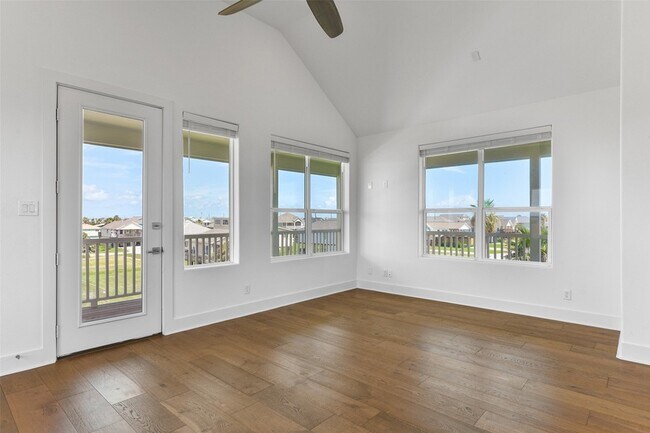 Building Photo - 4006 Fort Bend Dr