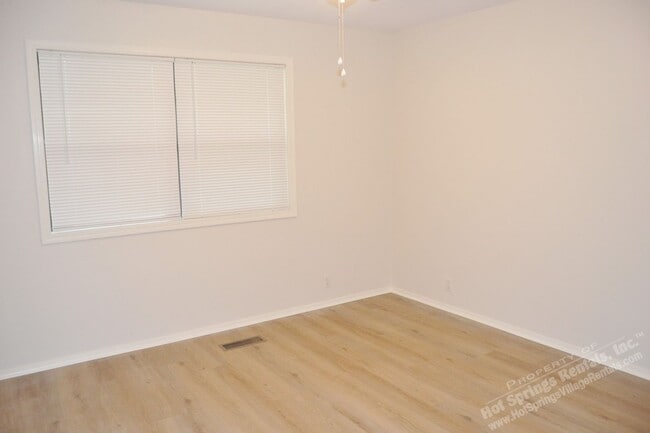 Building Photo - Carmona Area | Home | 71ColLWy