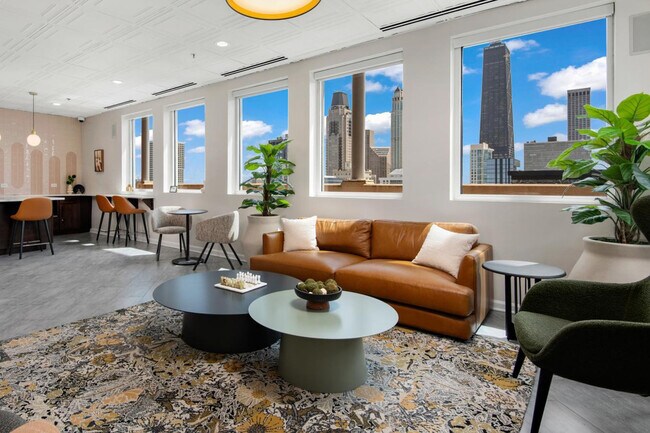 Building Photo - 121 W Chestnut St