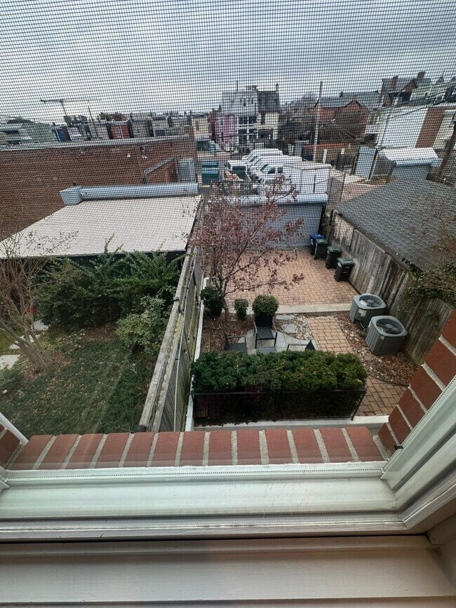 Building Photo - Modern 2 Bedroom, 2 Bathroom Penthouse with Parking in Historic LeDroit Park