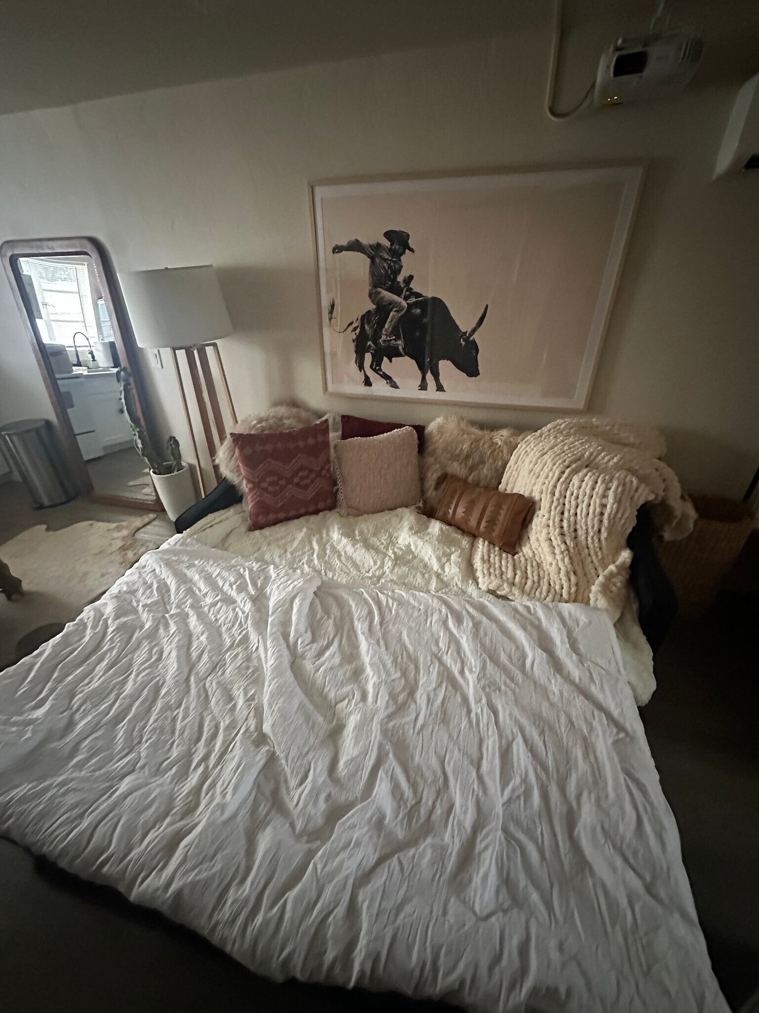 Building Photo - 112 E 16th St