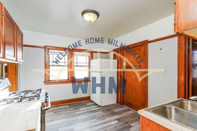 Building Photo - 3019 N 61st St