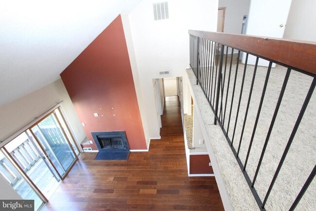 Building Photo - 2202 Aspen Dr