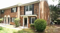 Building Photo - 10911 Park Rd