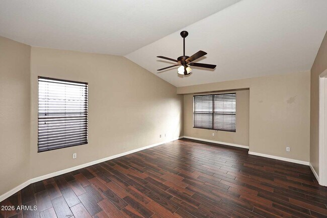 Building Photo - 4591 W Oakland St