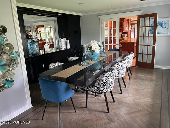 Building Photo - 111 Sheridan Ave